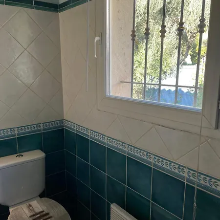 Lit Double Hauteurs De Oda ve Kahvaltı Toulon